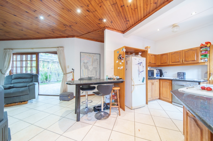 3 Bedroom Property for Sale in Bonza Bay Eastern Cape